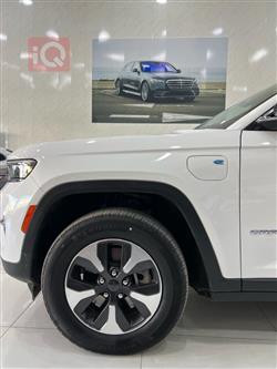 جيب جراند شيروكي